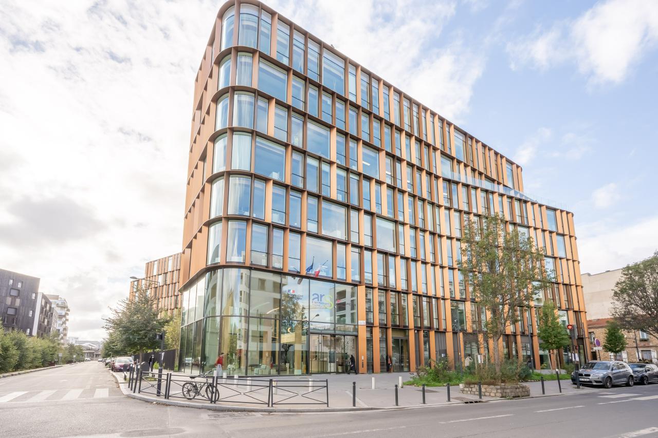 Bureau Saint-Denis 1160m² Location bureau Saint-Denis Seine-Saint-Denis OLBUR2206476 0